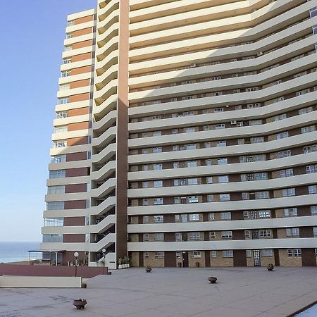 Shangri-La Beach Front Holiday Apartments Amanzimtoti Esterno foto